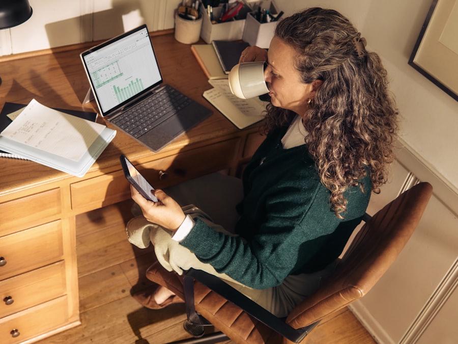 Course creator at a desk on the Signal Academy membership site