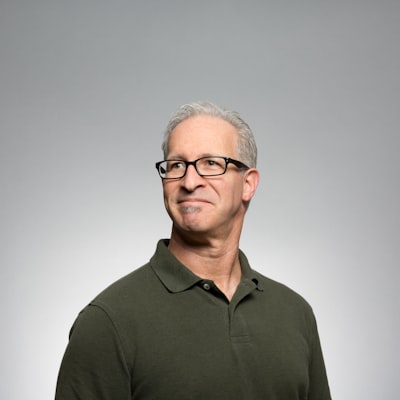 Tomás Mendes, owner of Salon Verdant